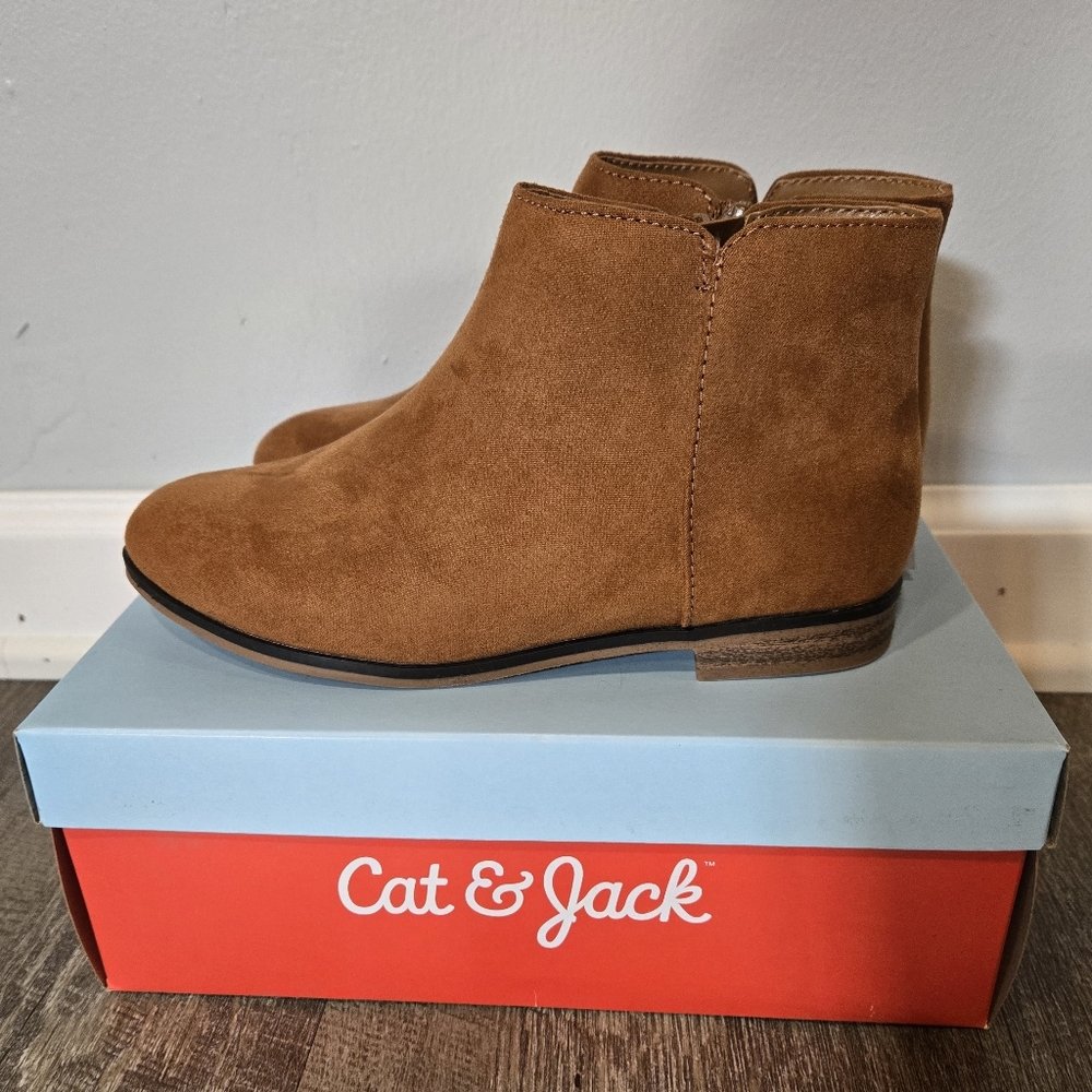 Cat & Jack Tan Suede Ankle Boots